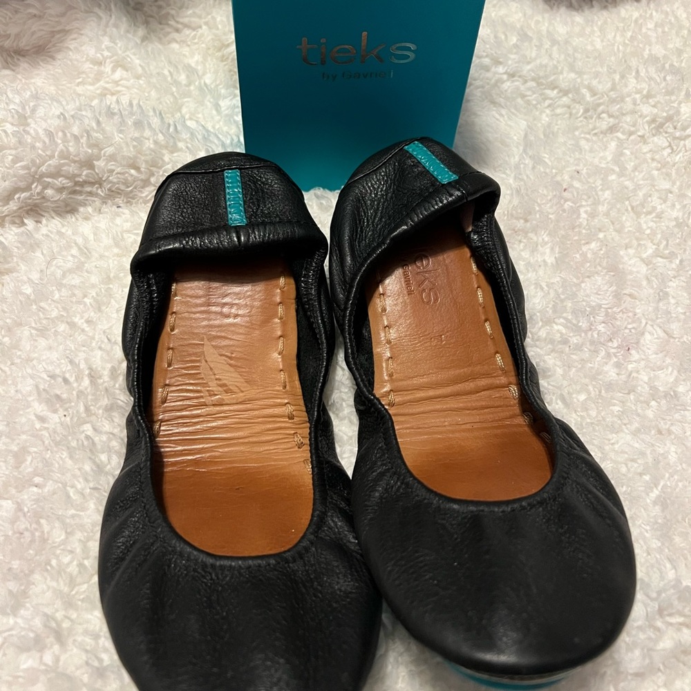Tieks Matte Black Size 7 - image 1